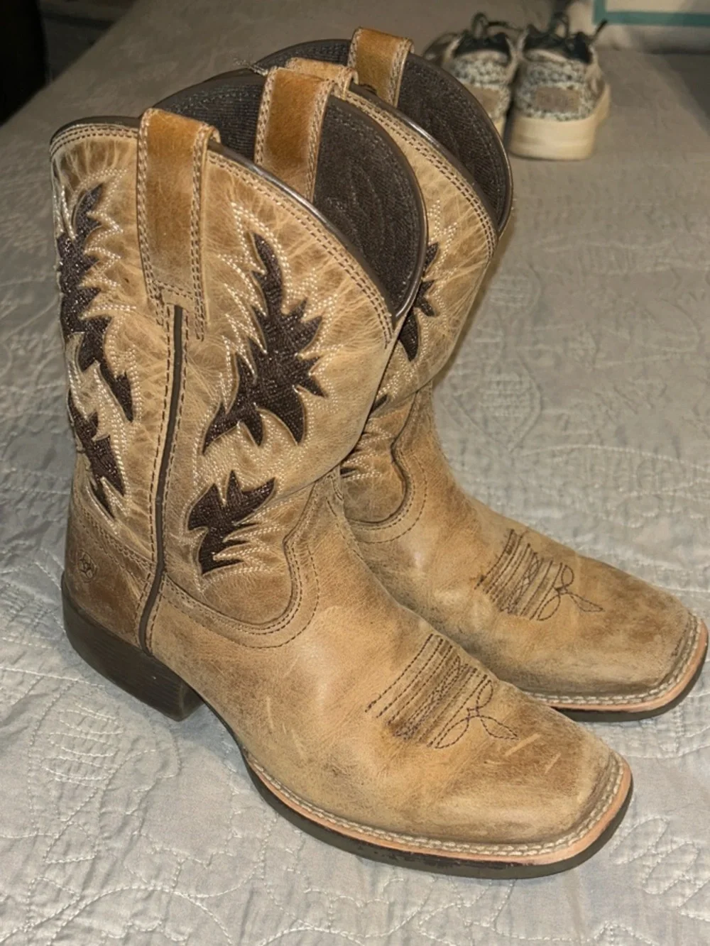 Ariat Tan Kids Western Boots with Dark Brown Stitching